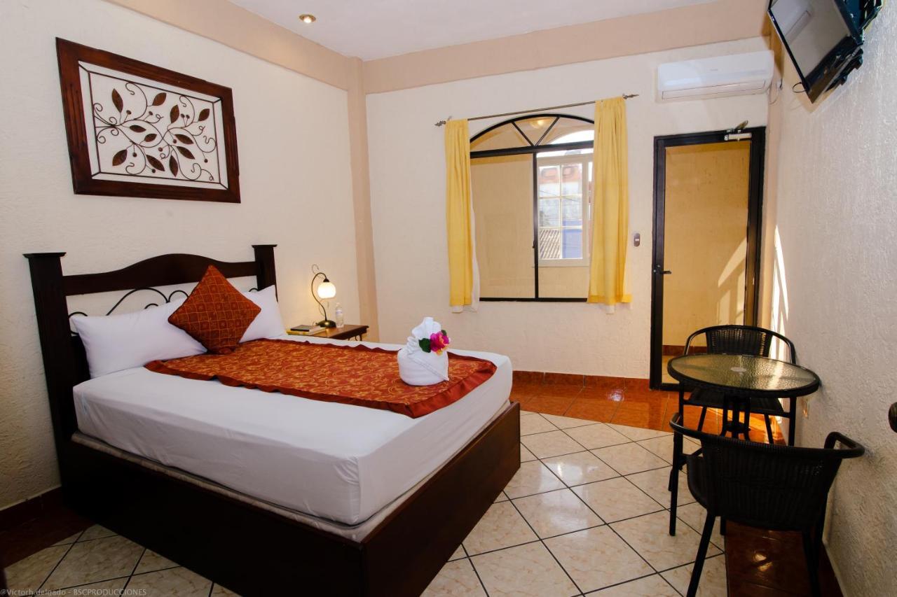 Hotel Quinta Maya Флорес Экстерьер фото