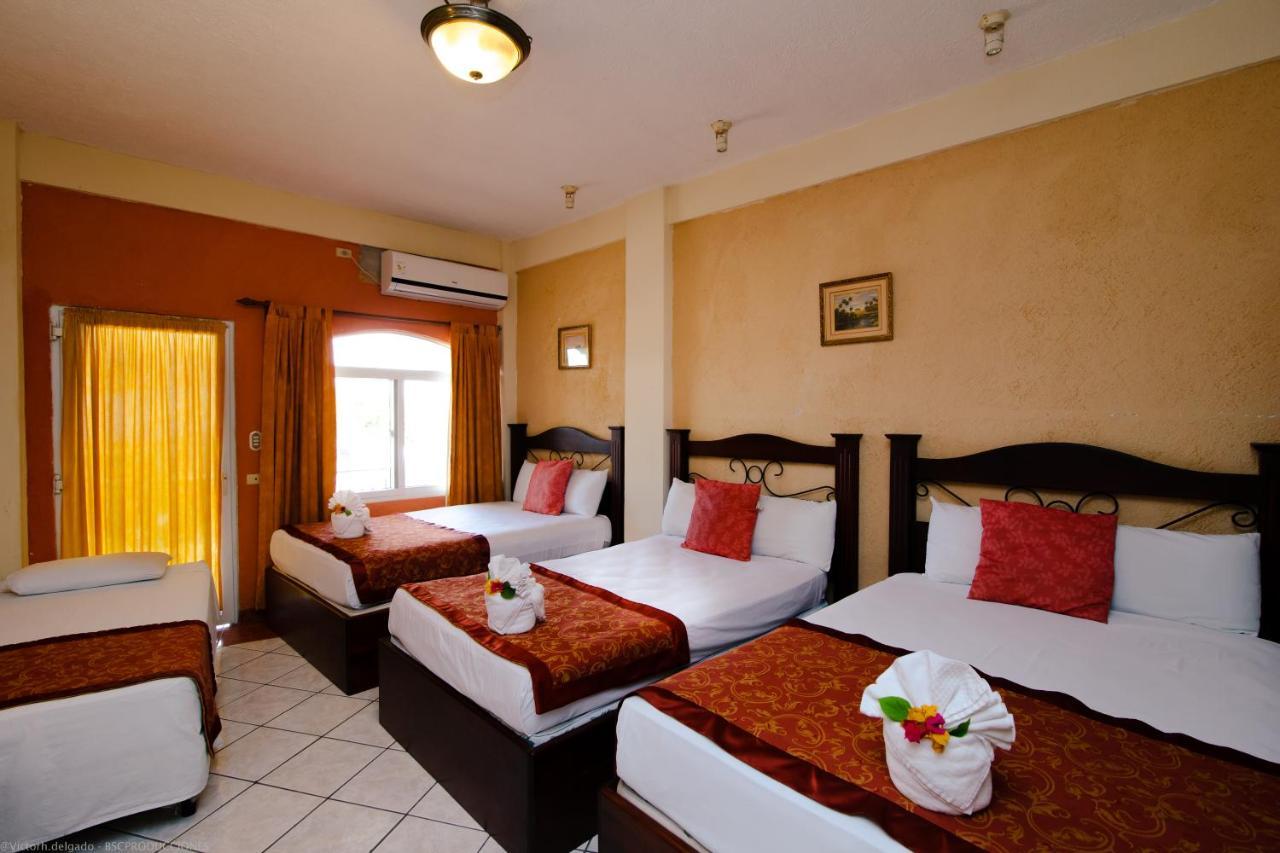 Hotel Quinta Maya Флорес Экстерьер фото