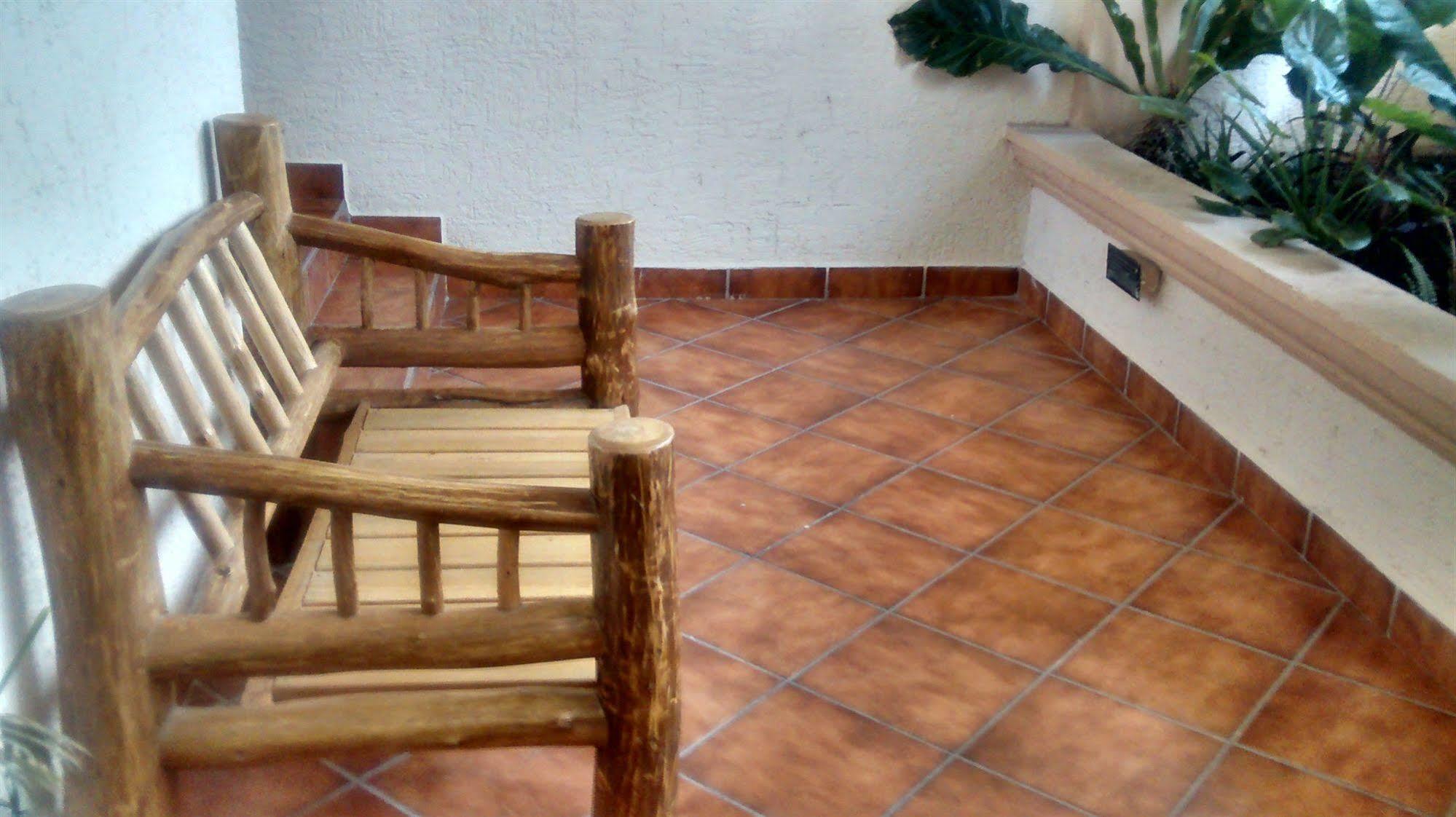 Hotel Quinta Maya Флорес Экстерьер фото