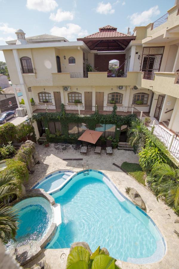Hotel Quinta Maya Флорес Экстерьер фото