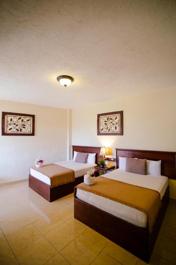 Hotel Quinta Maya Флорес Экстерьер фото